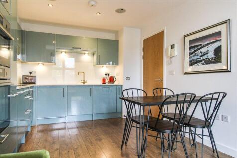 Dining/Kitchen Area