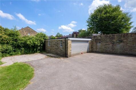 Garage/Parking