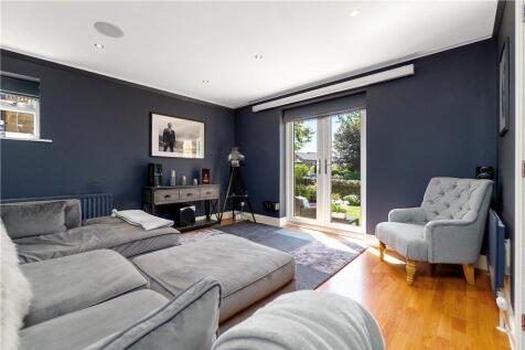 Sitting/Cinema Room