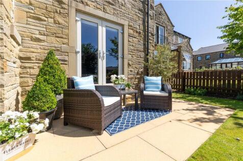 Front Seating Area