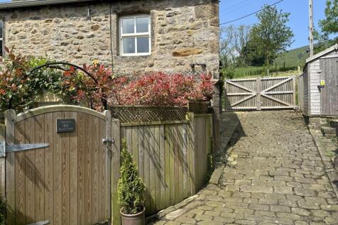 Garden Gate/Driveway