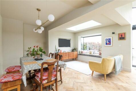 Dining/Living Areas
