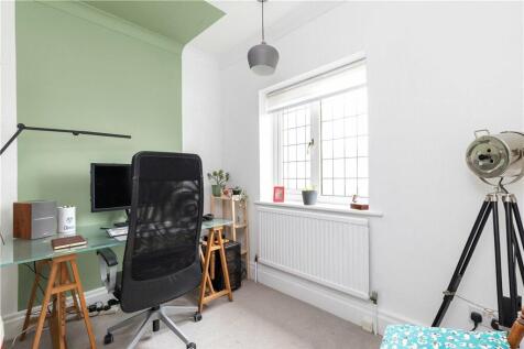 Bedroom/Study