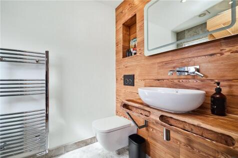 Ensuite