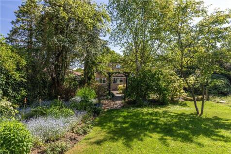 Lawned Garden