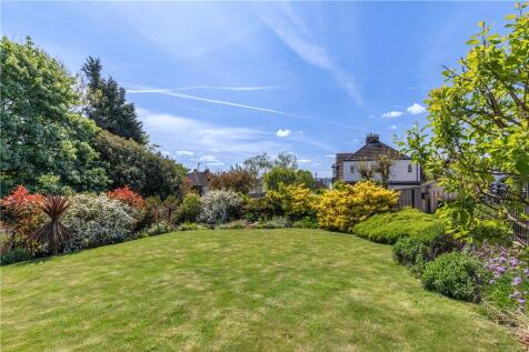 Lawned Garden