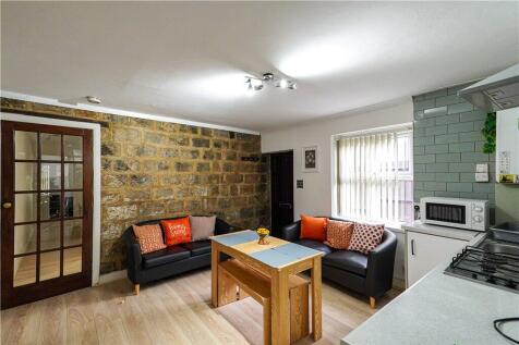 102 Kitchen Lounge