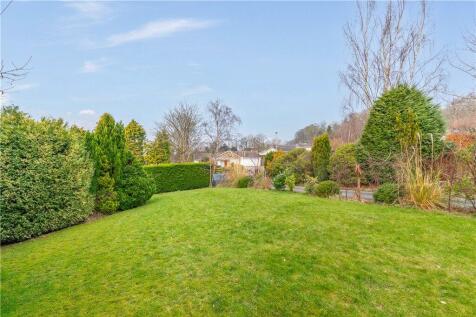Extensive Grounds