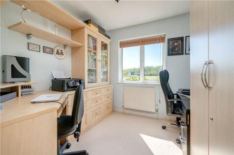 Bedroom/Office