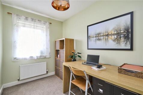 Bedroom/Office