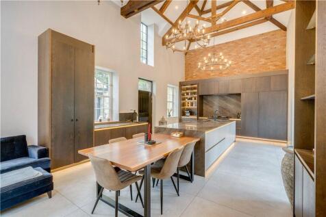 Entertaining Kitchen