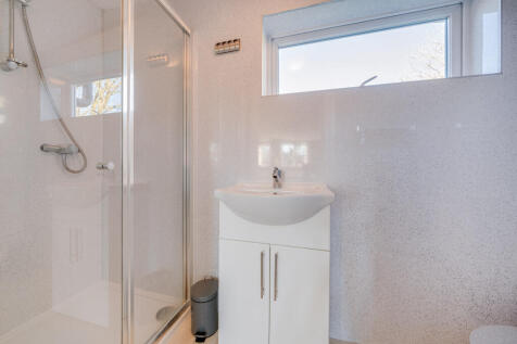 Ensuite Shower Room
