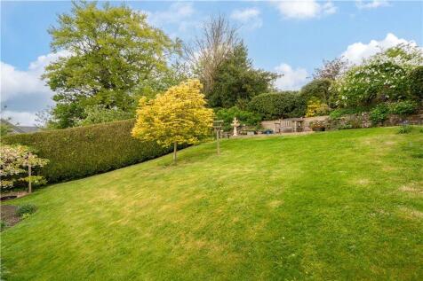 Lawned Gardens
