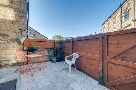 Encolsed Rear Patio