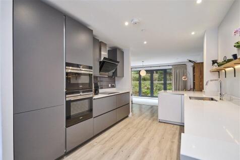 Contemporary Kitchen