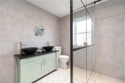Luxury Shower Room