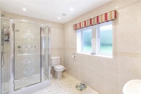 Bed 1 En-Suite