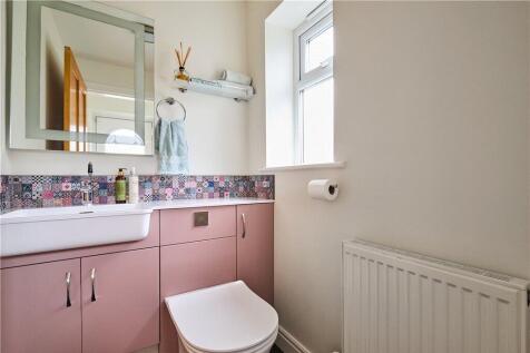 Cloakroom/Wc