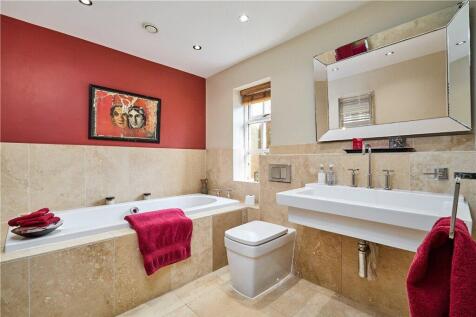 En Suite Bathroom