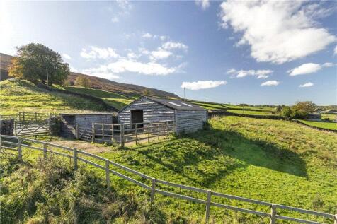 Stable/Field