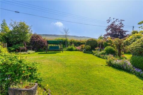 Lawned Garden