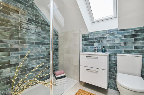 Bed 3 En-Suite