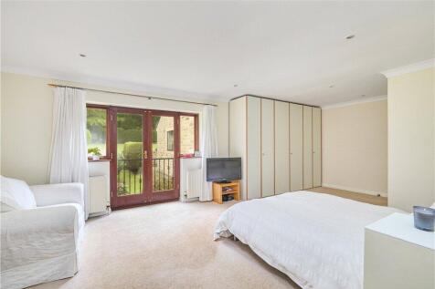 Large Main Bedroom