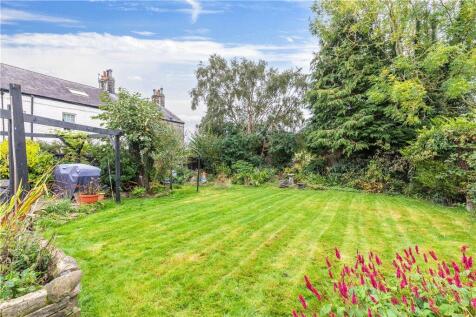 Lawned Garden