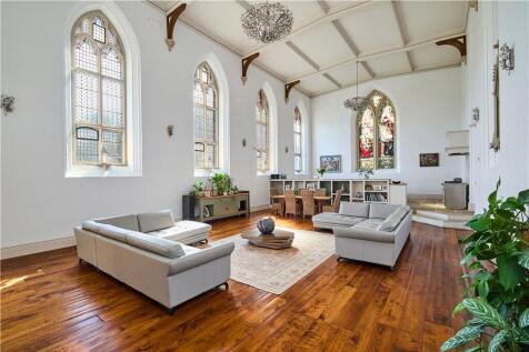 Stunning Hall