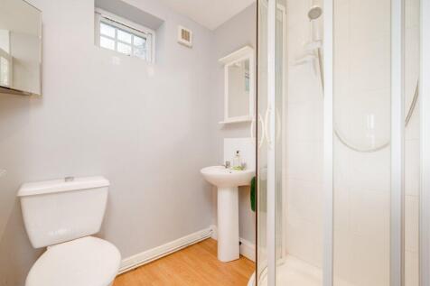 Annexe Shower Room