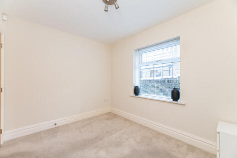 Study Or Bedroom 5
