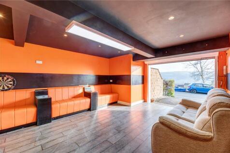 Garage/Gym
