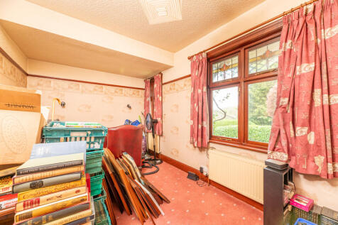 Sitting Room Or Bed