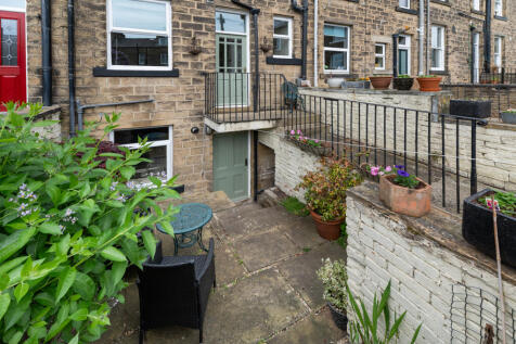 Yard Rear