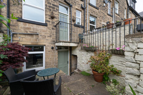 Yard Rear