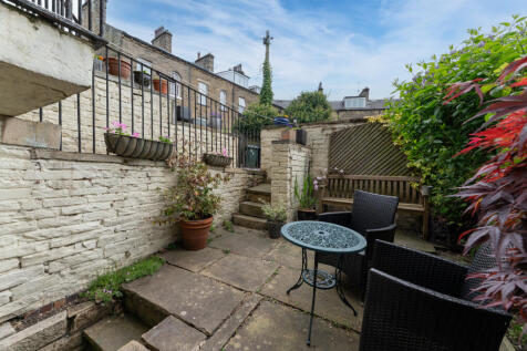 Yard Rear