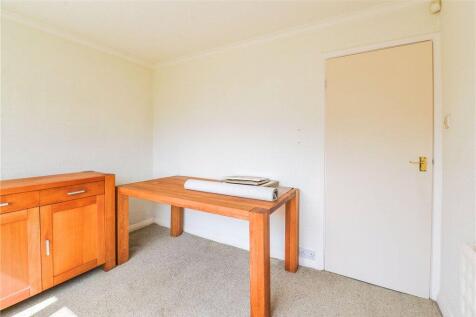 Dingin Room/Bedroom