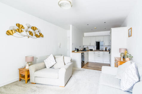 Lounge Kitchen