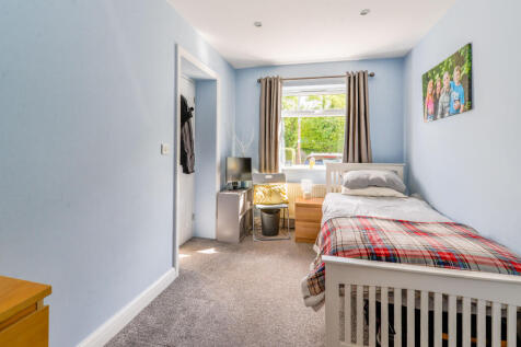 Bedroom Or Sitting