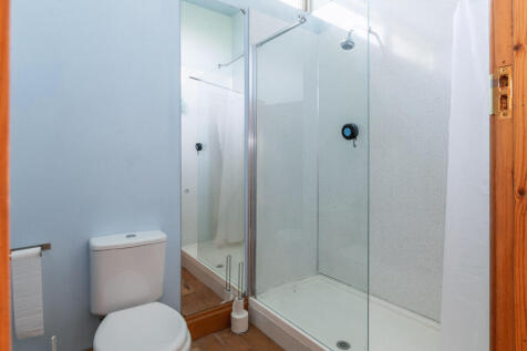 Sf Shower Room