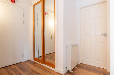 Entrance Hallyway