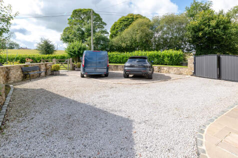 Mere Syke Driveway 1