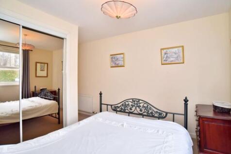 bedroom4