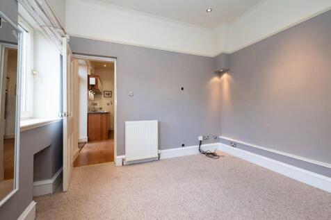 bedroom4