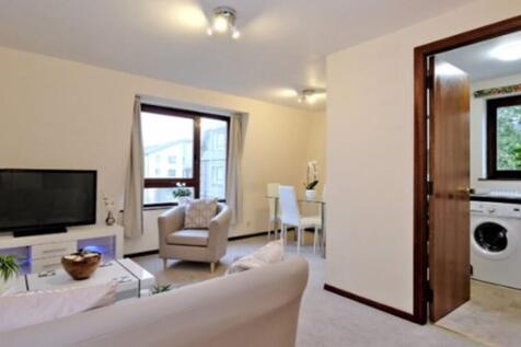 lounge 3