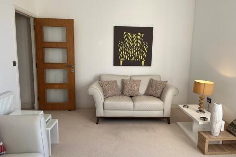 lounge 3
