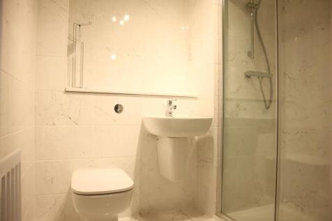 hughes road- ensuite