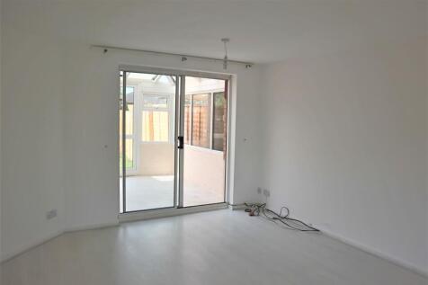 Rhodes Place - Living Room 