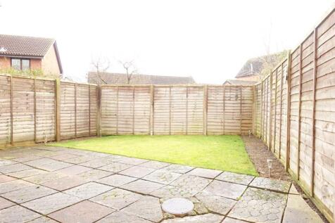1 Aintree Garden