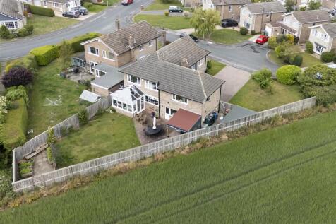 009 - 2 Beagle Croft.jpg